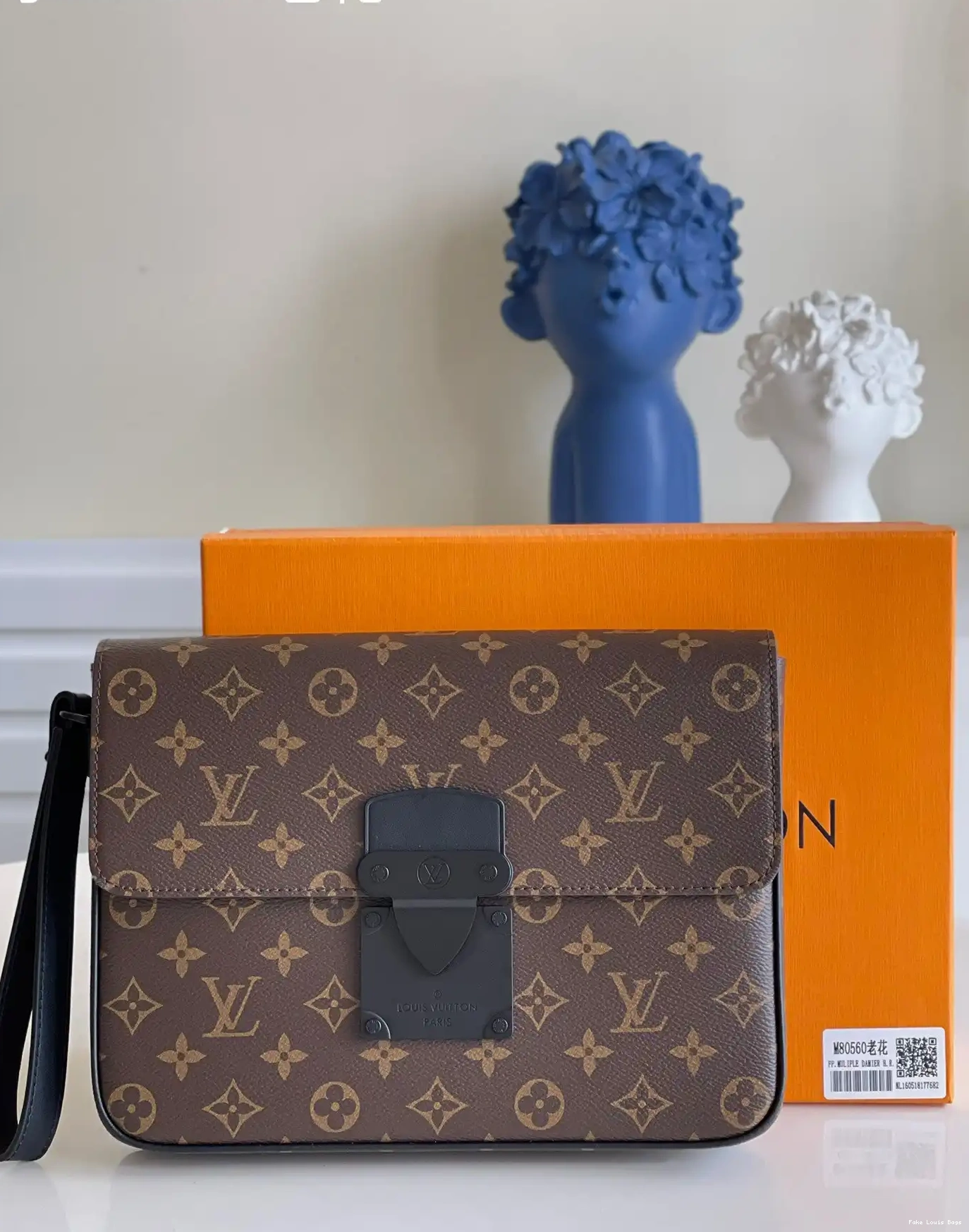 Cheap LOCK S VUITTON LOUIS POUCH A4 0501